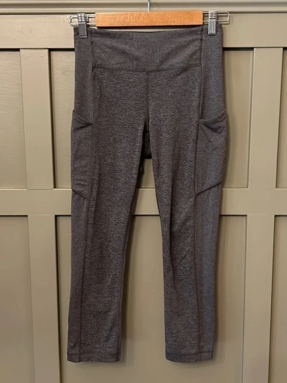 Lululemon Speed Up Crop Heathered Black 21